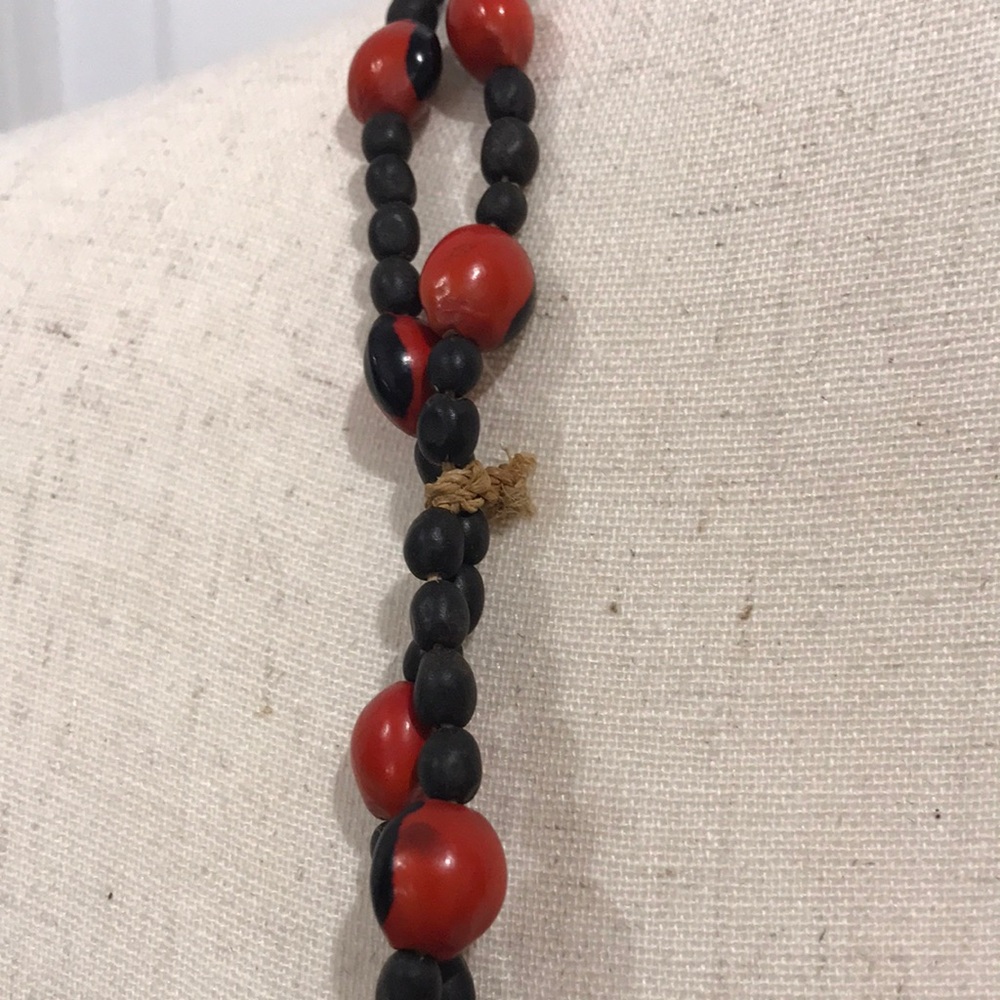 Ethnic Double-Strand Handmade Red/Black Hippie Bead Necklace - Picture 5 of 5